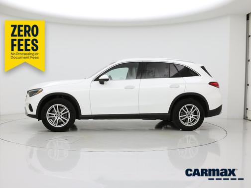 White 2025 Mercedes-Benz GLC 300