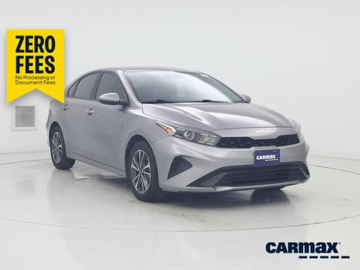 Gray 2024 Kia Forte LXS