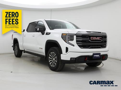 White 2022 GMC Sierra 1500 AT4
