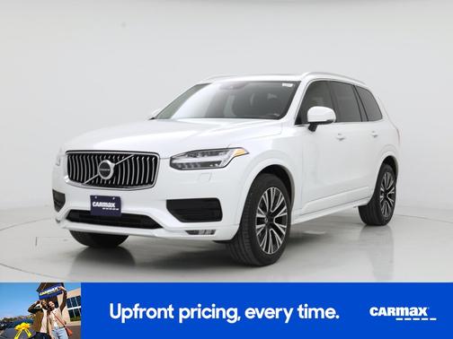 2022 Volvo XC90 T6 Momentum