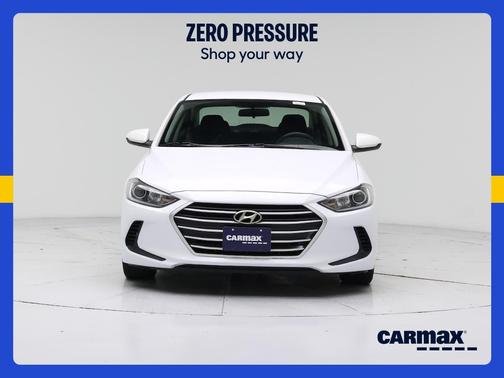 White 2018 Hyundai ELANTRA SEL