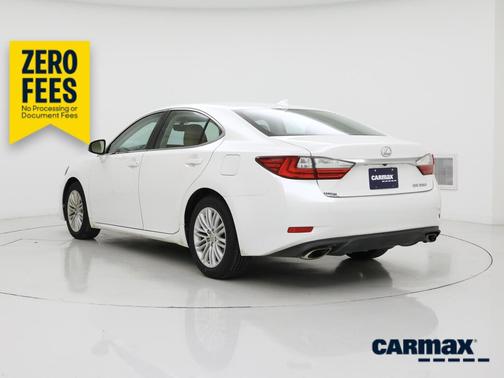 White 2016 Lexus ES 350
