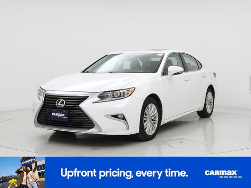 White 2016 Lexus ES 350