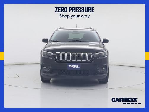 Black 2019 Jeep Cherokee Latitude