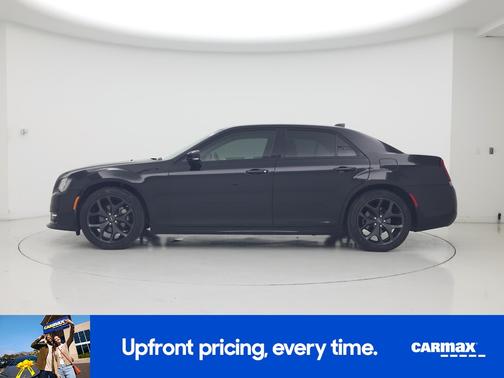Black 2022 Chrysler 300 Touring L
