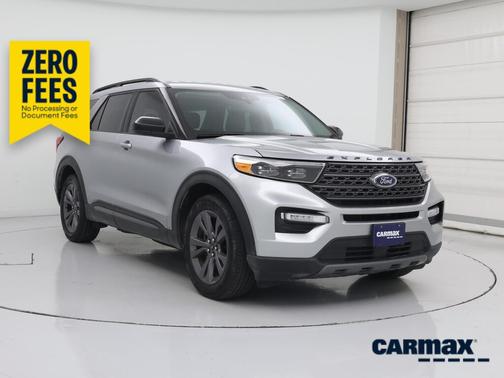 Silver 2024 Ford Explorer XLT