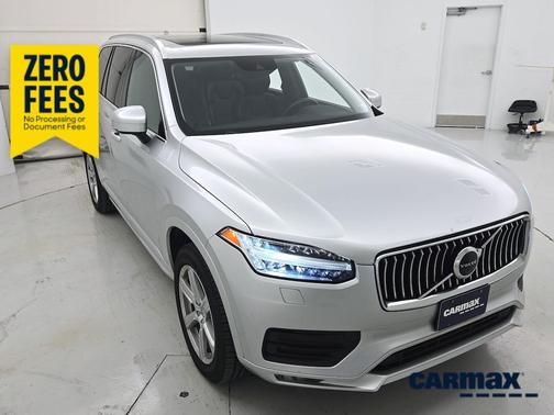 Silver 2022 Volvo XC90 T5 Momentum