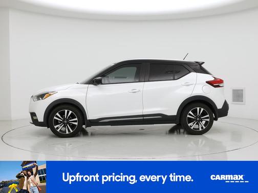 White 2020 Nissan Kicks SR