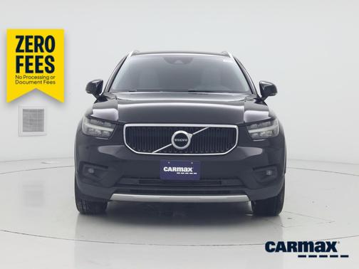 Black 2021 Volvo XC40 T5 Momentum