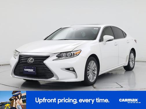 White 2017 Lexus ES 350