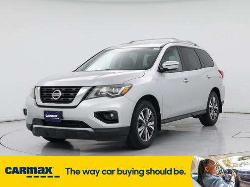 2017 Nissan Pathfinder SL