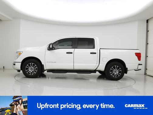White 2023 Nissan Titan SV