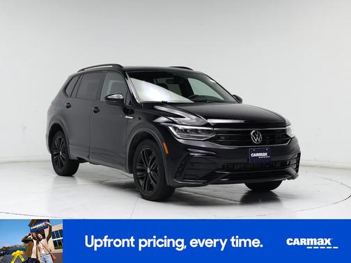 Black 2022 Volkswagen Tiguan SE R-Line Black