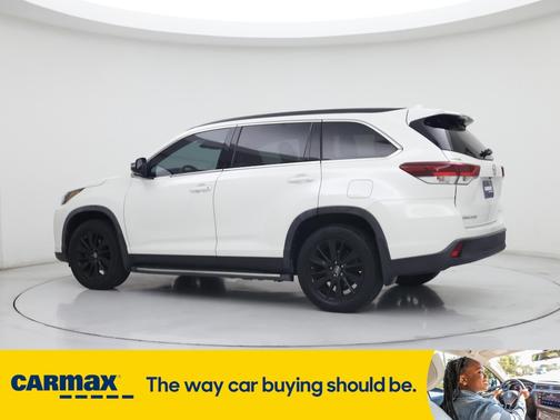 2019 Toyota Highlander SE