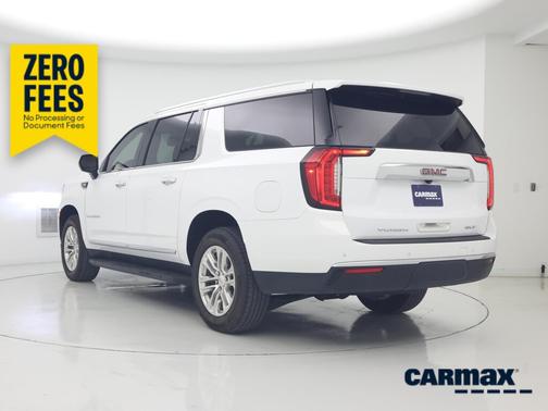 White 2024 GMC Yukon XL SLT