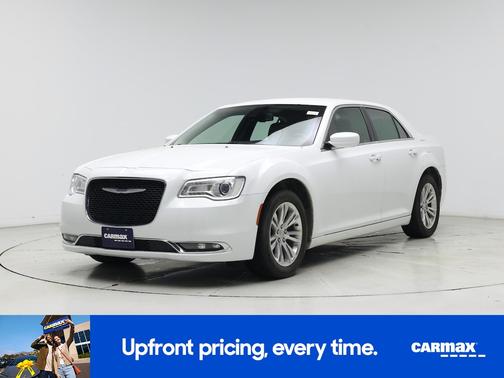 2019 Chrysler 300 Touring
