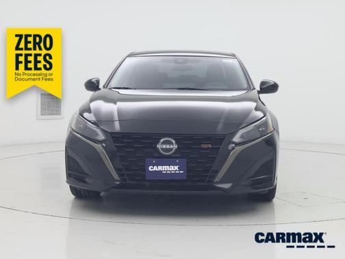 Black 2023 Nissan Altima SR