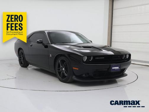 Black 2016 Dodge Challenger 392 Hemi Scat Pack Shaker