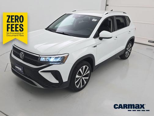 White 2024 Volkswagen Taos SE