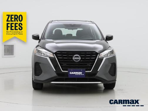 Gray 2024 Nissan Kicks S