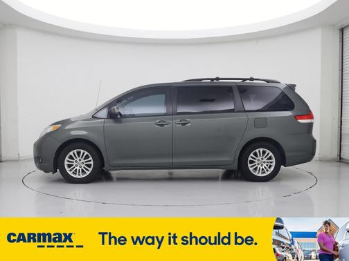 2014 Toyota Sienna XLE
