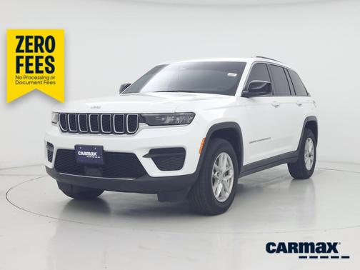 White 2024 Jeep Grand Cherokee Laredo X