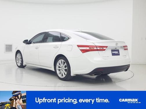 White 2015 Toyota Avalon Limited