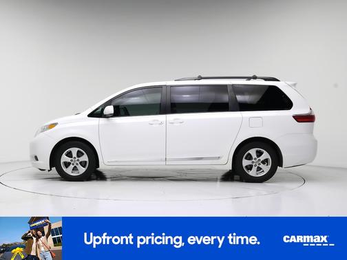 White 2015 Toyota Sienna LE
