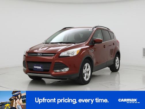 Red 2015 Ford Escape SE