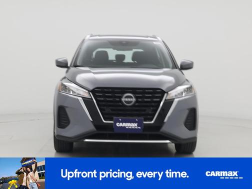 Gray 2023 Nissan Kicks SV