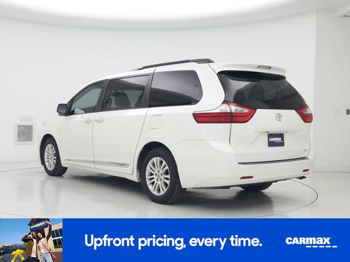 2017 Toyota Sienna XLE
