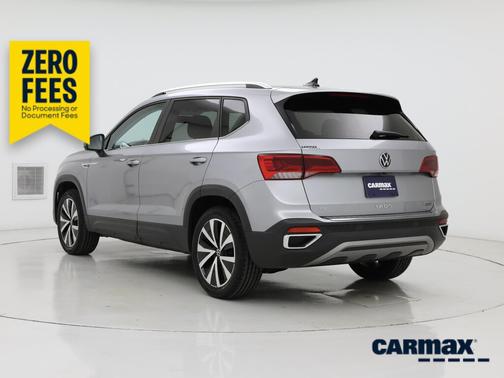 Silver 2022 Volkswagen Taos SE