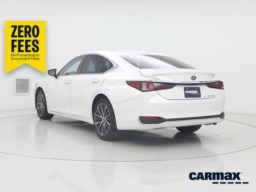 White 2024 Lexus ES 250