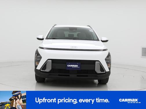 White 2025 Hyundai KONA SEL