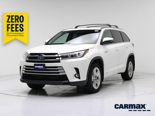 White 2019 Toyota Highlander Hybrid Limited