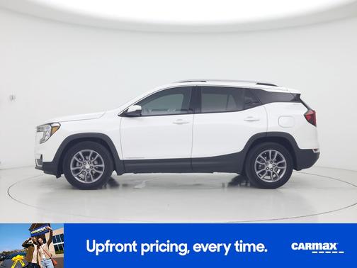White 2023 GMC Terrain SLT