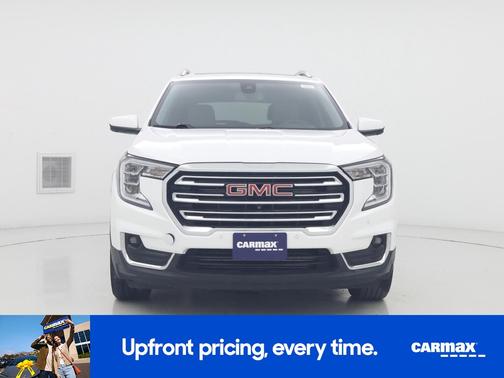 White 2023 GMC Terrain SLT