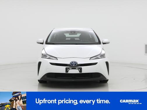 White 2022 Toyota Prius LE