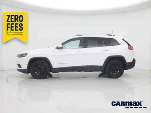 White 2019 Jeep Cherokee Latitude