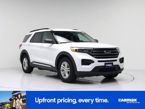 White 2021 Ford Explorer XLT