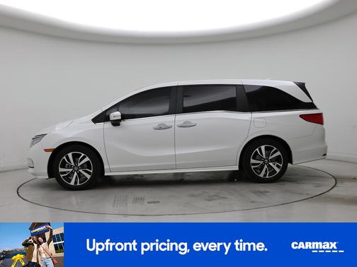 White 2024 Honda Odyssey Touring