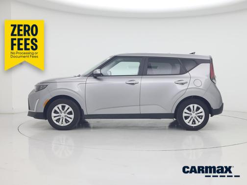 Gray 2024 Kia Soul LX