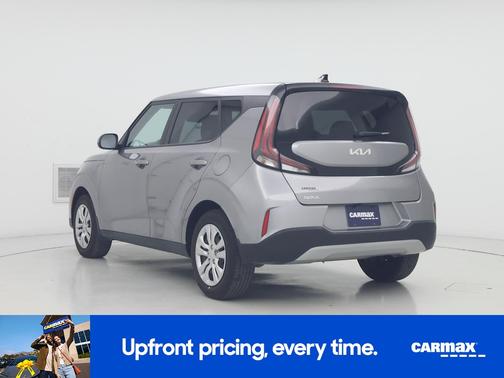 Gray 2024 Kia Soul LX