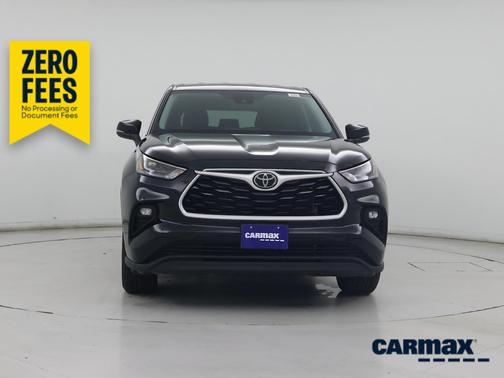 Black 2024 Toyota Highlander LE