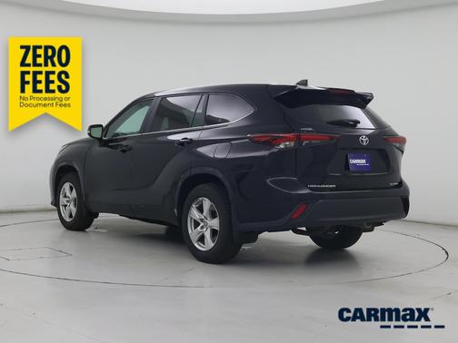 Black 2024 Toyota Highlander LE