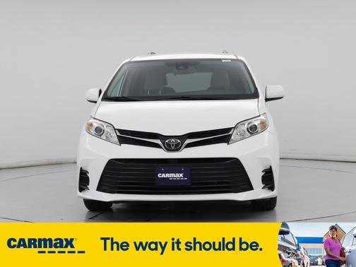 2020 Toyota Sienna LE