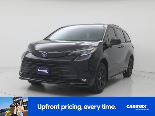 2025 Toyota Sienna Woodland Edition