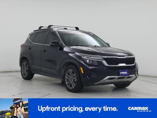 Black 2023 Kia Seltos S