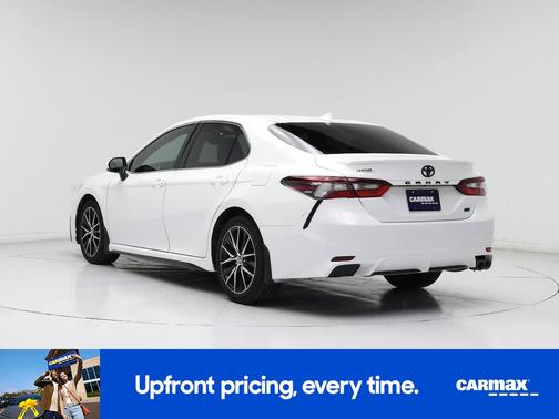 Silver 2023 Toyota Camry SE