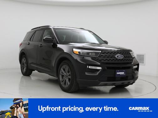 Black 2023 Ford Explorer XLT